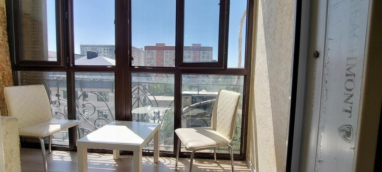 Apartment With Panoramic View In The Center Bishkek Exterior foto